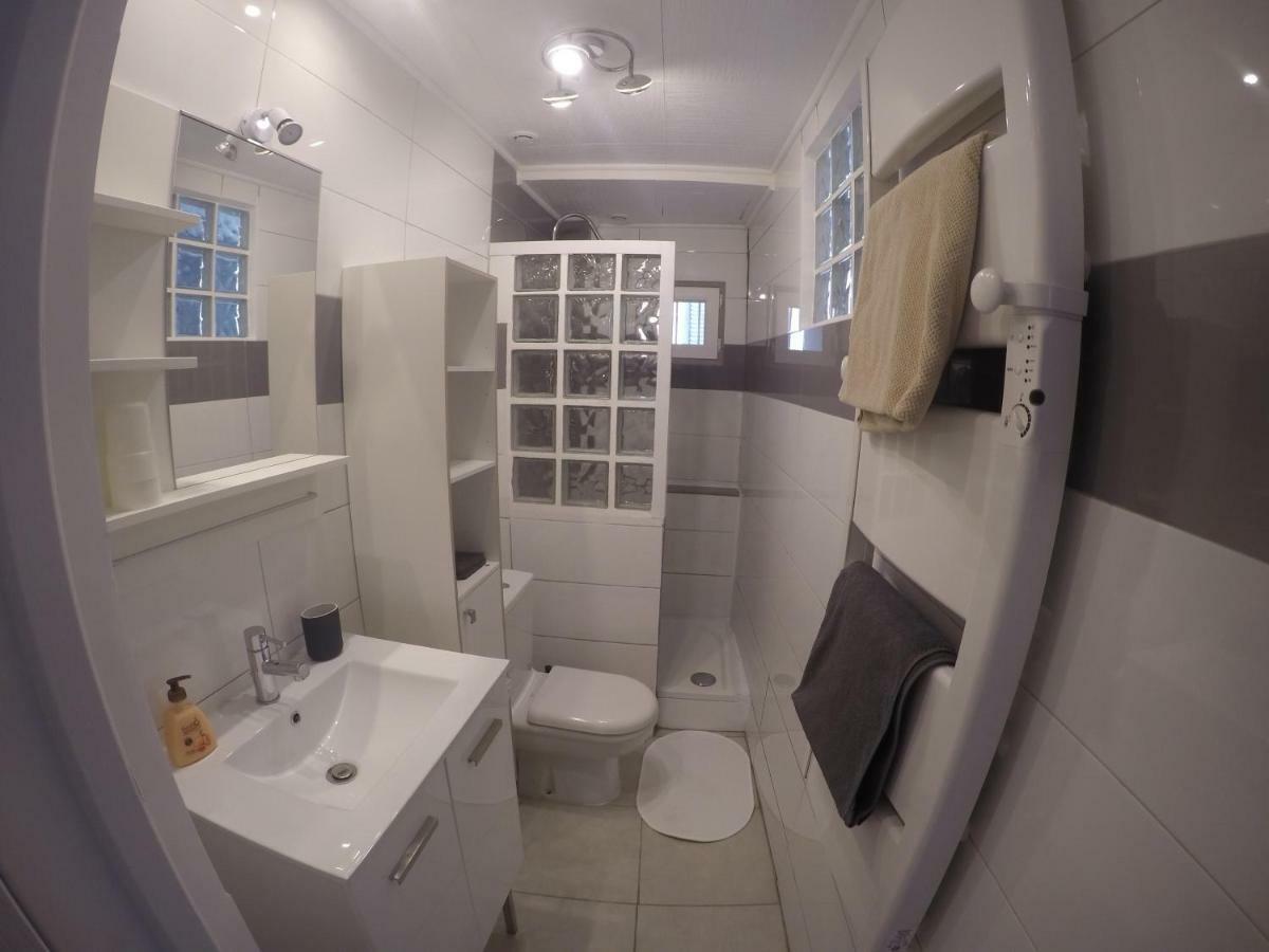 La Cle - Climatisation - Wifi - Parking Gratuit A Proximite Apartment Hyeres Bagian luar foto